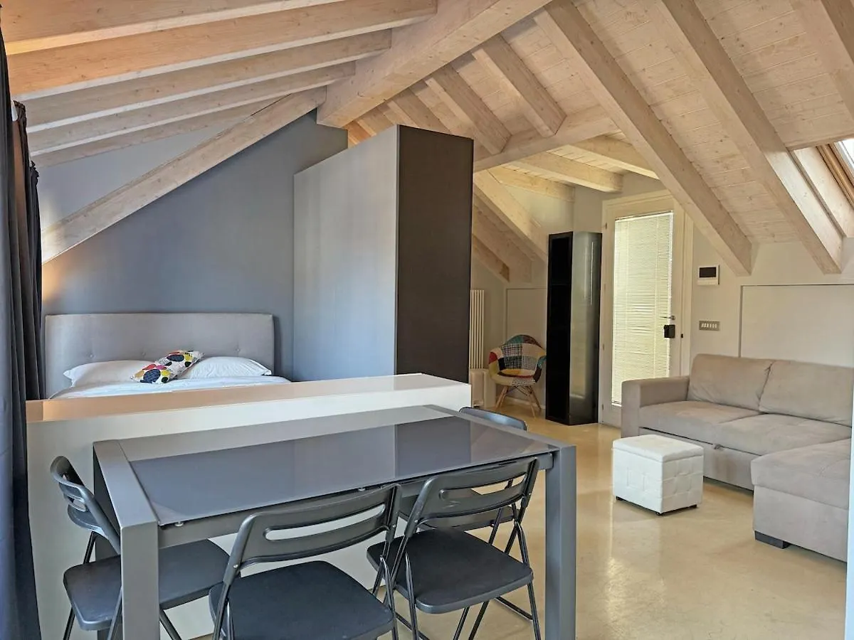 Rooftop Corso Como Con Terrazzo Privato Milan Italy