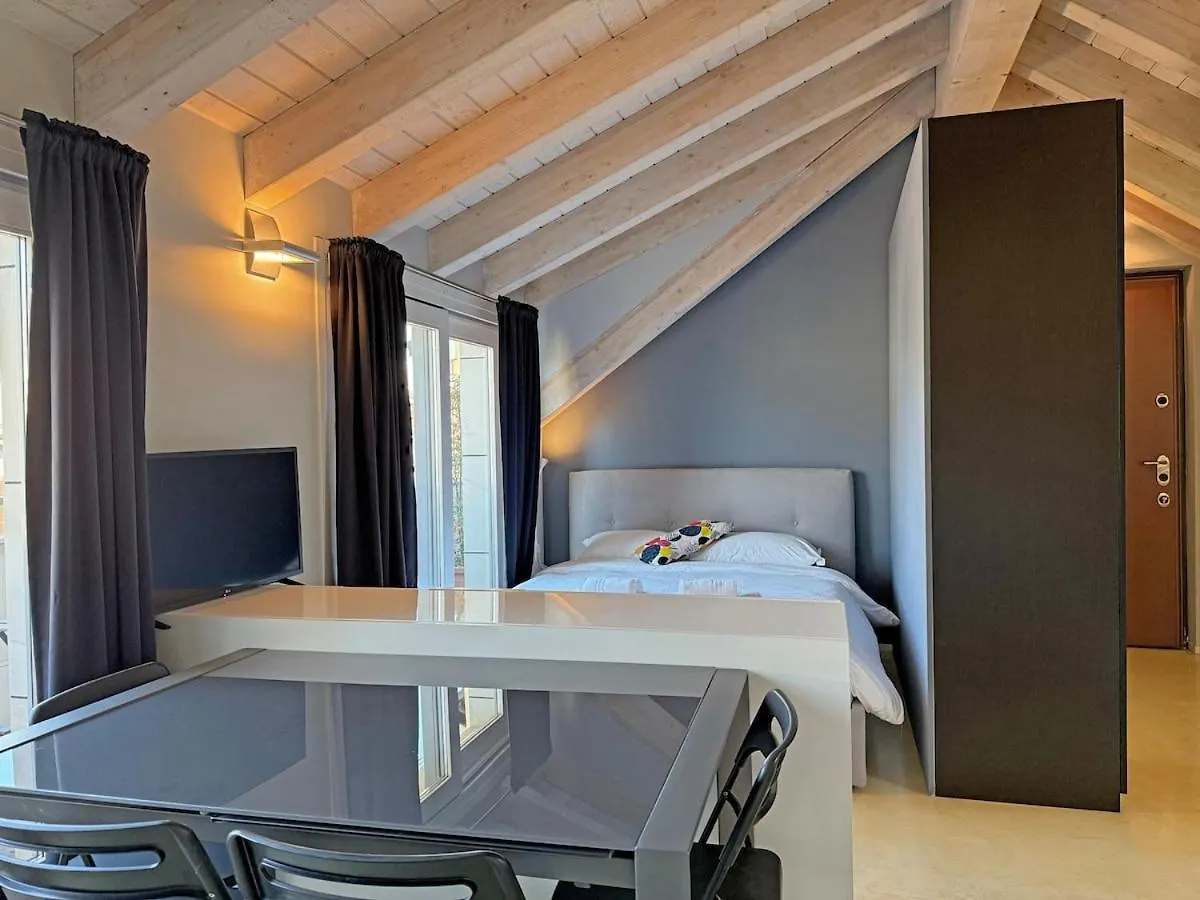 Rooftop Corso Como Con Terrazzo Privato Milan 0*,  Italy