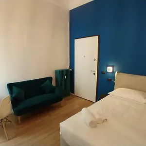 Appartamento Blue Design In Casa Epoca Isola Garibaldi, Milano