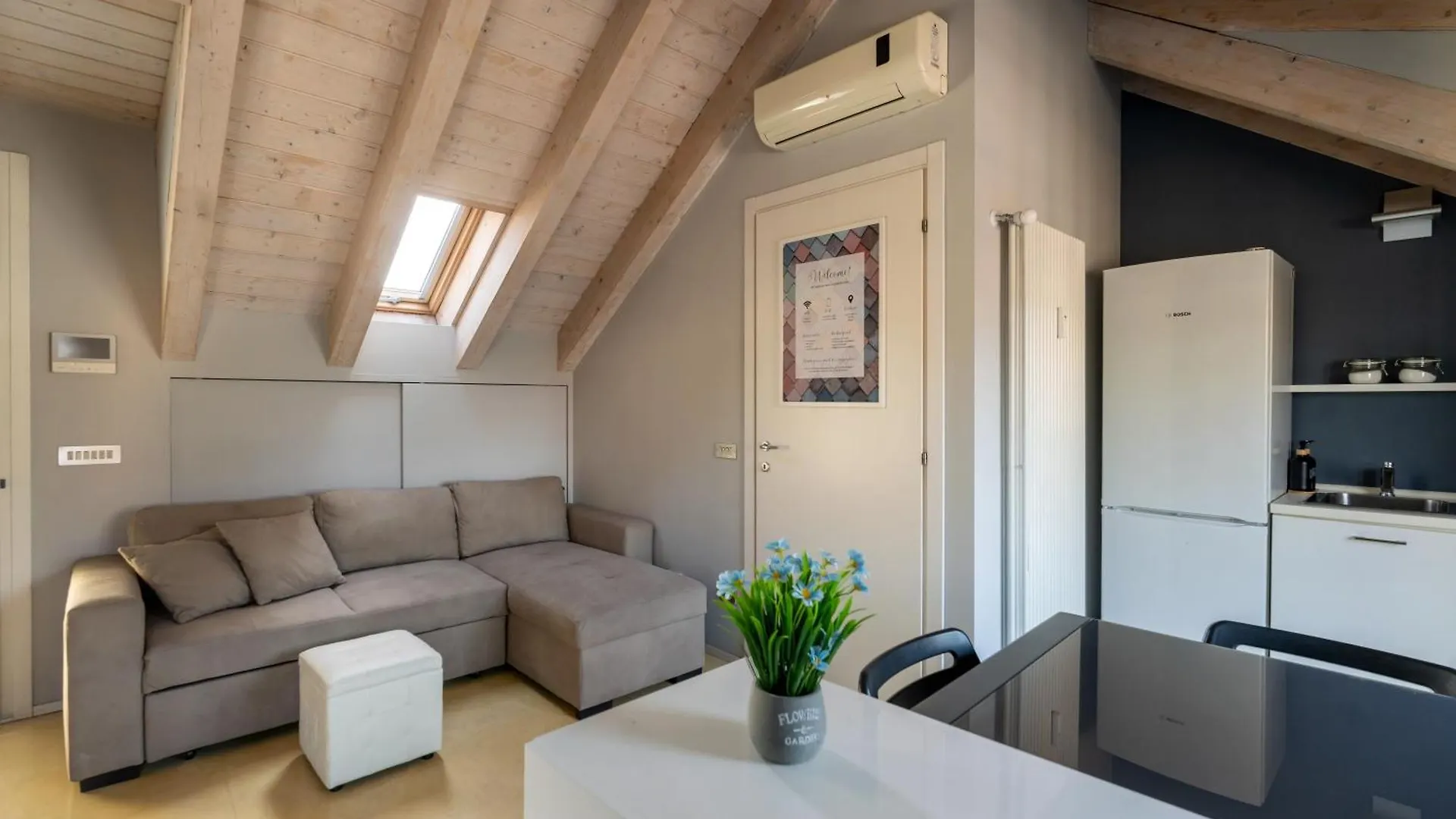 Rooftop Corso Como Con Terrazzo Privato Milano İtalya