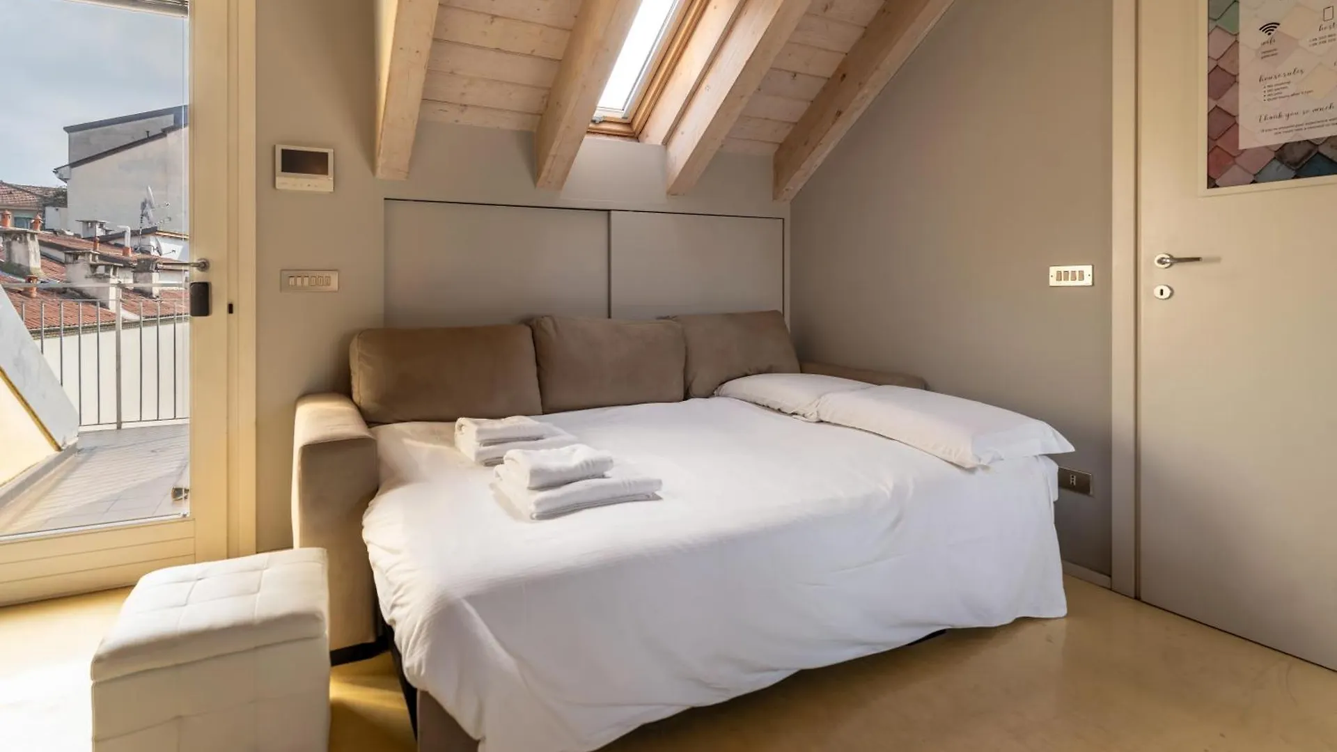 Daire Rooftop Corso Como Con Terrazzo Privato Milano İtalya